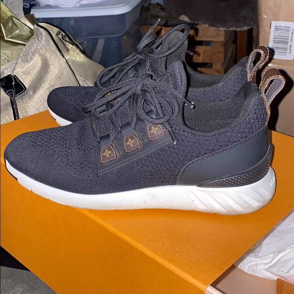 Louis Vuitton sneakers - Picture 3 of 4